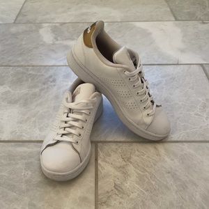 Only worn once! Adidas sneakers